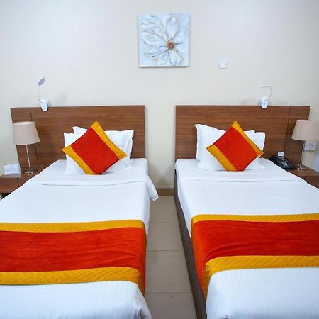 La Villa Hotel Доха Екстер'єр фото