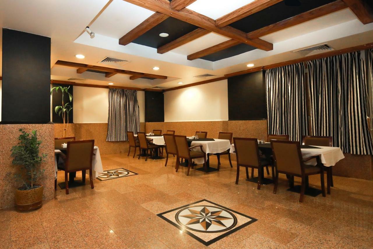La Villa Hotel Доха Екстер'єр фото